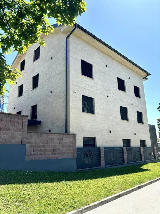 Villa Moste 3-Free Parking&Pool, Ev Station Любляна Экстерьер фото